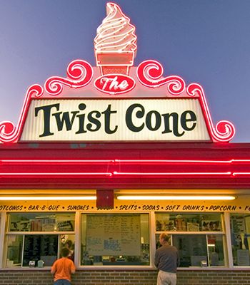 Local Experts’ Dining Tips